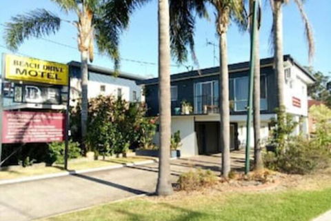 Beach Drive Motel - Nelson Bay Accommodation.com 4