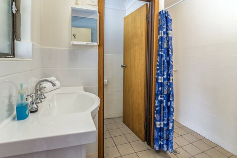Emu Beach Chalets - Accommodation Nelson Bay 4