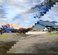 Emu Beach Chalets - Accommodation Nelson Bay