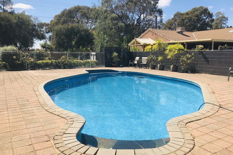 Nagambie Motor Inn - Accommodation Nelson Bay 2