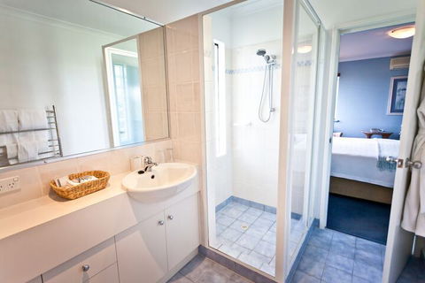 The Beach House At Bayside - Accommodation Nelson Bay 2