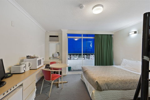 Alexander Motor Inn & Apartments - Accommodation Nelson Bay 5