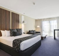 Quality Hotel Taylors Lakes - Accommodation Nelson Bay
