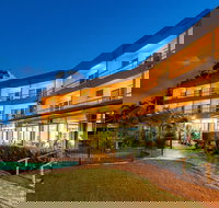 Camelot Motel - Accommodation Nelson Bay