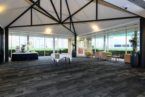 MGSM Executive Hotel & Conference Centre - Accommodation Nelson Bay 2