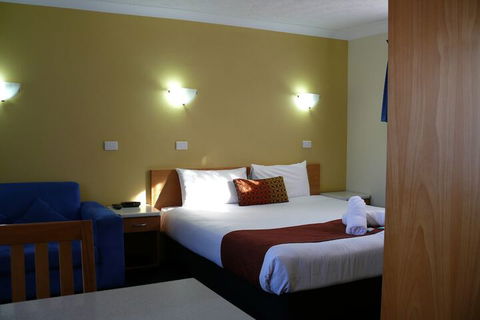 Park Beach Resort Motel - Accommodation Nelson Bay 3