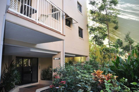Spring Hill Gardens Apartments - Accommodation Nelson Bay 2