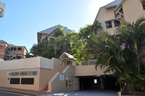 Spring Hill Gardens Apartments - Accommodation Nelson Bay 0