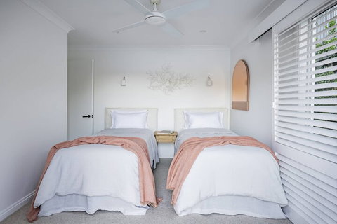 Calabash Bay Lodge - Nelson Bay Accommodation.com 3