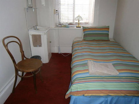 The Grand Guesthouse - Accommodation Nelson Bay 1