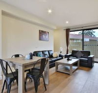 Comfort Inn  Apartments Dandenong - Accommodation Nelson Bay