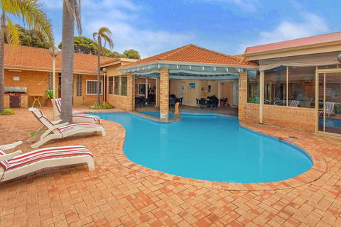 Comfort Inn Bay Of Isles - Accommodation Nelson Bay 2