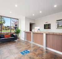 Comfort Inn Deakin Palms - Accommodation Nelson Bay
