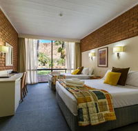 Alice in The Territory - Accommodation Nelson Bay