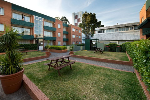 APX Parramatta - Accommodation Nelson Bay 2