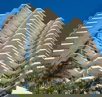 Beach House Seaside Resort Coolangatta - Accommodation Nelson Bay