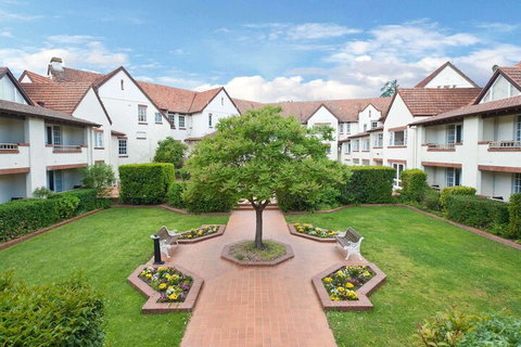 Mercure Canberra - Accommodation Nelson Bay 3