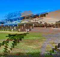 Quality Inn Carriage House - Accommodation Nelson Bay