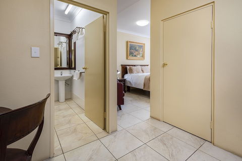 Overlander Homestead Motel - Accommodation Nelson Bay 4