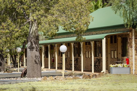 Overlander Homestead Motel - Accommodation Nelson Bay 0