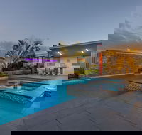 Platinum International - Accommodation Nelson Bay