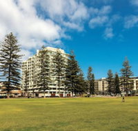 Oaks Glenelg Liberty Suites - Accommodation Nelson Bay