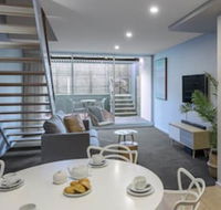 Oaks Nelson Bay Lure Suites - Accommodation Nelson Bay