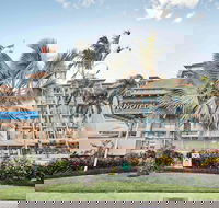 Novotel Cairns Oasis Resort - Accommodation Nelson Bay