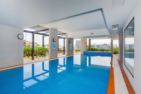 Republic Apartments - Accommodation Nelson Bay 2