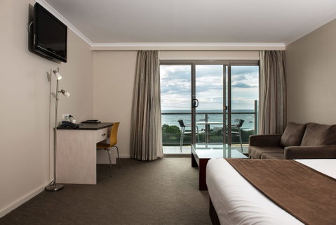 Beachfront At Bicheno - Accommodation Nelson Bay 5