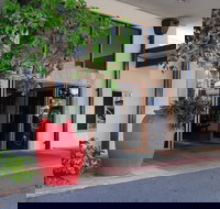 Bay Village Tropical Retreat  Apartments