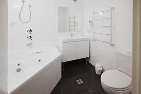 Jesmond Executive Villas - Accommodation Nelson Bay 7