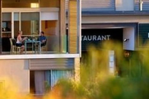 Smiths Beach Resort - Accommodation Nelson Bay 2