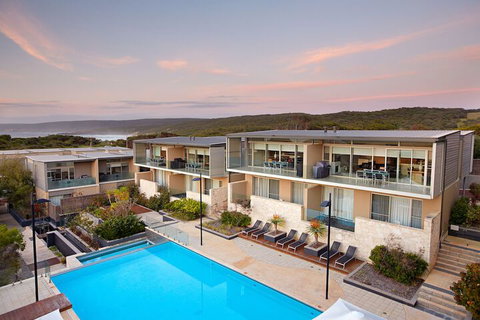 Smiths Beach Resort - Accommodation Nelson Bay 4