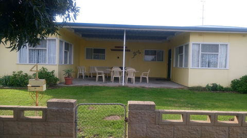Kirazz - Accommodation Nelson Bay 2
