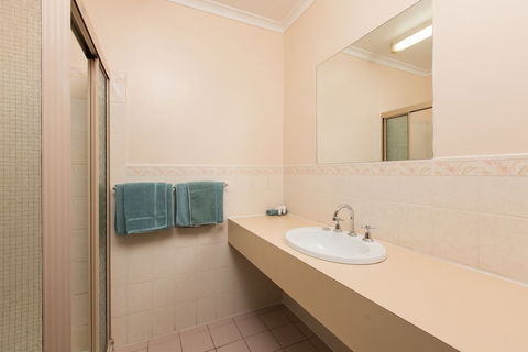 Wentworth Central Motor Inn - Nelson Bay Accommodation.com 6
