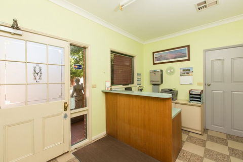 Wentworth Central Motor Inn - Nelson Bay Accommodation.com 4