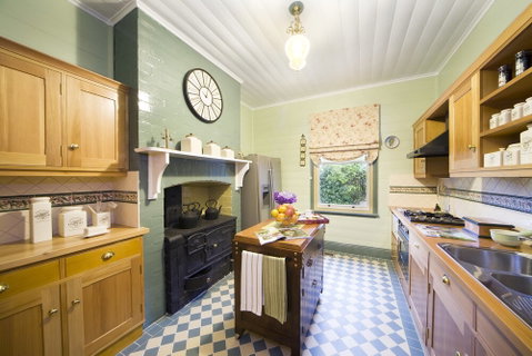 Varenna - Accommodation Nelson Bay 5