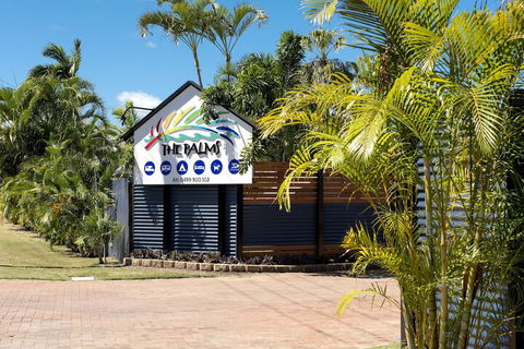 The Palms Hervey Bay - Accommodation Nelson Bay 1