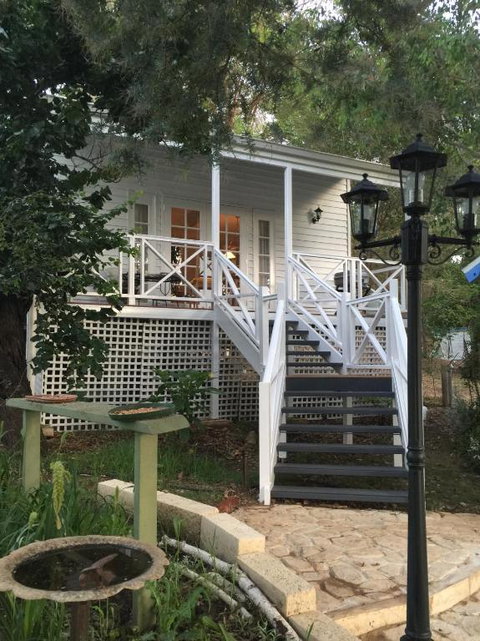 Applegate Lane Chalet - Accommodation Nelson Bay 4