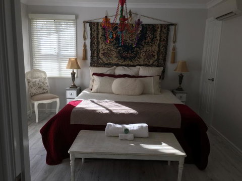 Applegate Lane Chalet - Accommodation Nelson Bay 6
