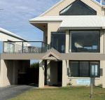 Boathouse Holiday House - Accommodation Nelson Bay