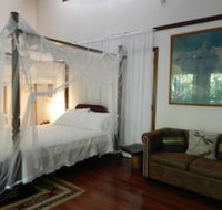 Oskars Rainforest Retreat - Accommodation Nelson Bay