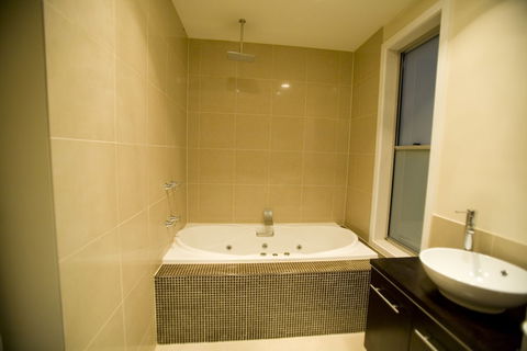 Aloha Beachfront - Accommodation Nelson Bay 1