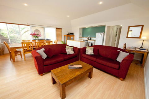 Ocean Mist Villa - Accommodation Nelson Bay 1