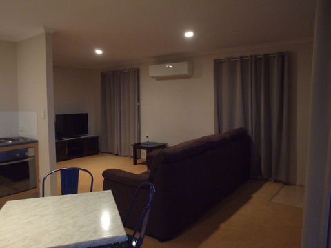 Lake Barra Cottages - Accommodation Nelson Bay 5