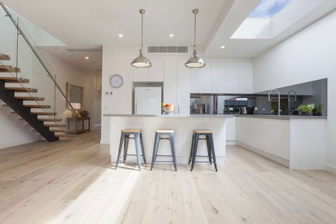 Boutique Stays Contempo - Accommodation Nelson Bay 3