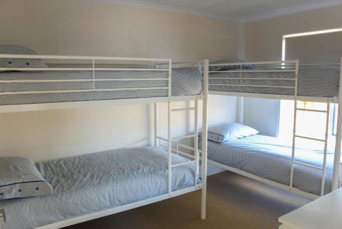Bayview House - Accommodation Nelson Bay 5