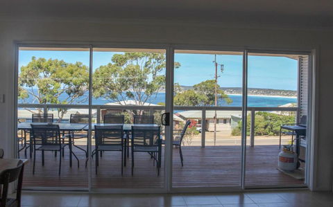 Bayview House - Accommodation Nelson Bay 2