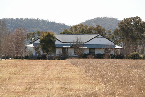 The Farmhouse At Blue Wren Wines - Accommodation Nelson Bay 7